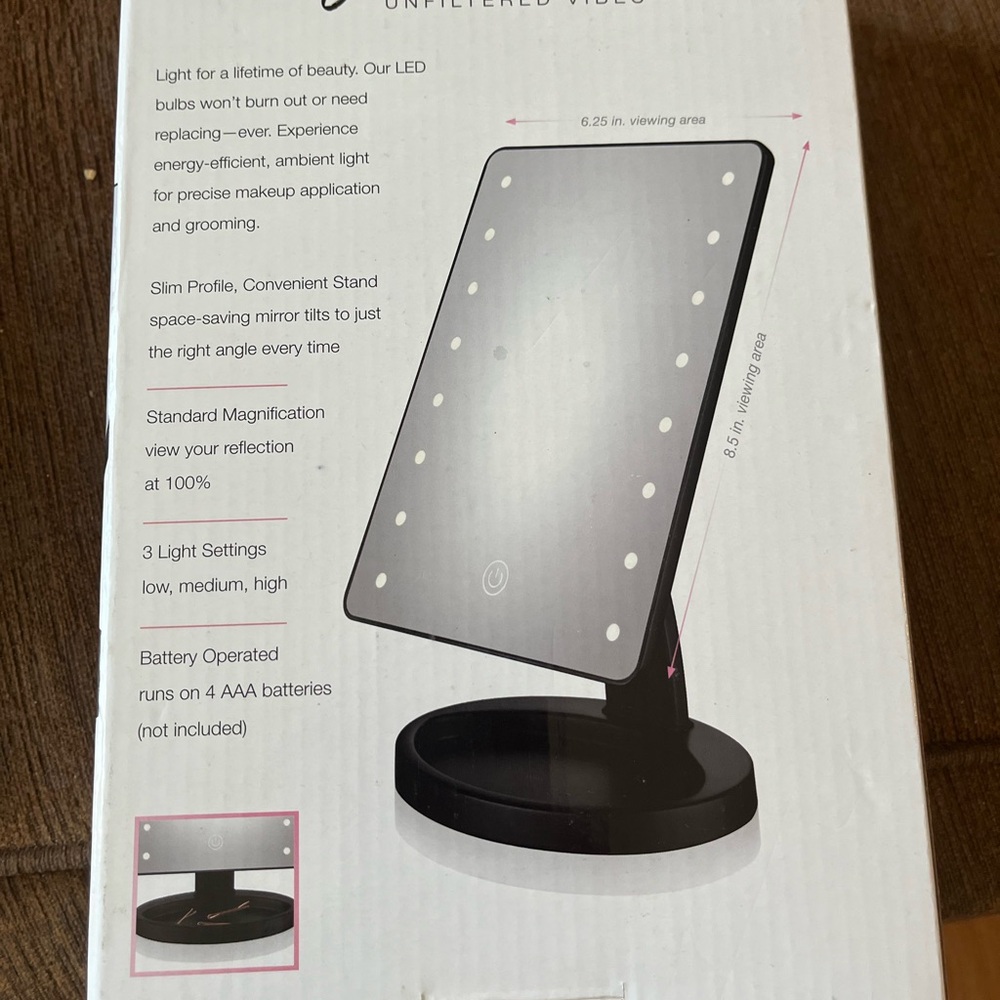 New CONAIR LED Mirror, - Picture 2 of 2